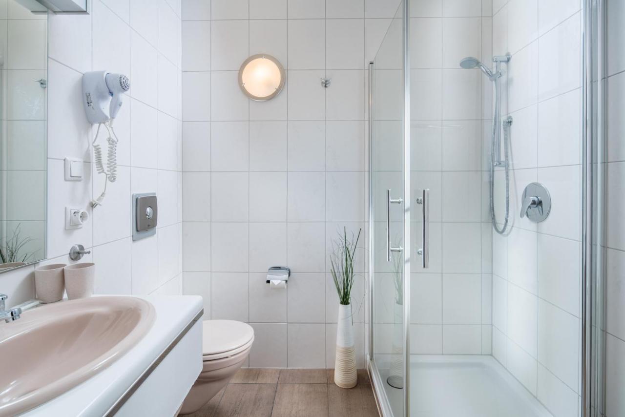 Hotel-Restaurant Zur Kanne Schifferstadt Eksteriør bilde